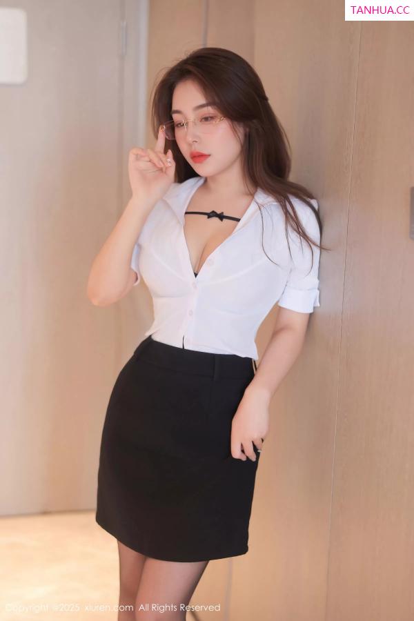   [XiuRen]高清写真图 2025.04.27 No.10204 云璎珞 白色OL第7张图片